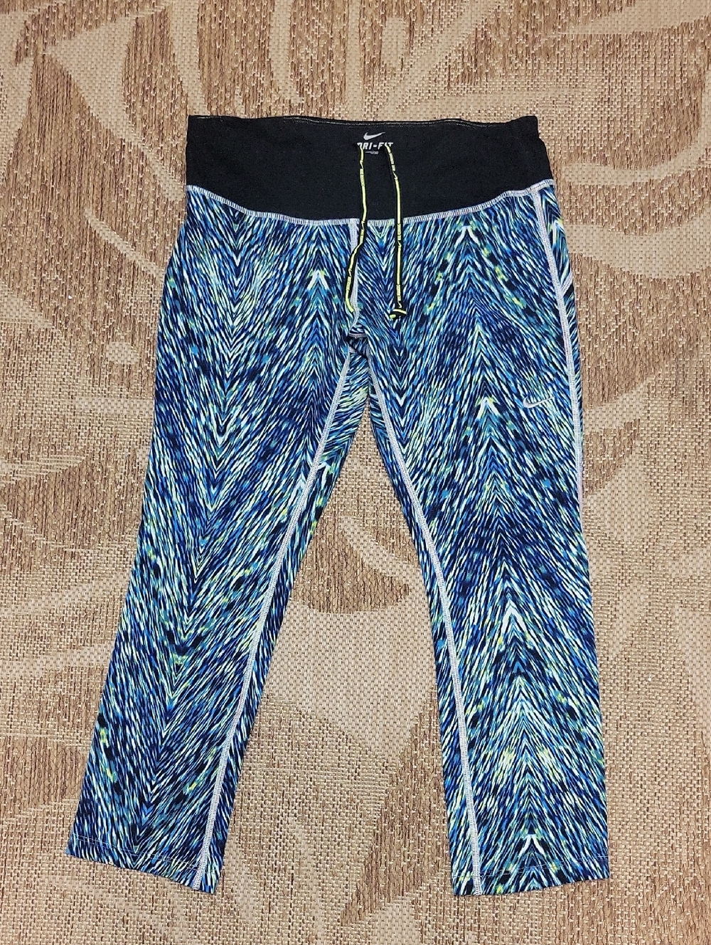 Athletic Crop Leggings - Blue Pattern